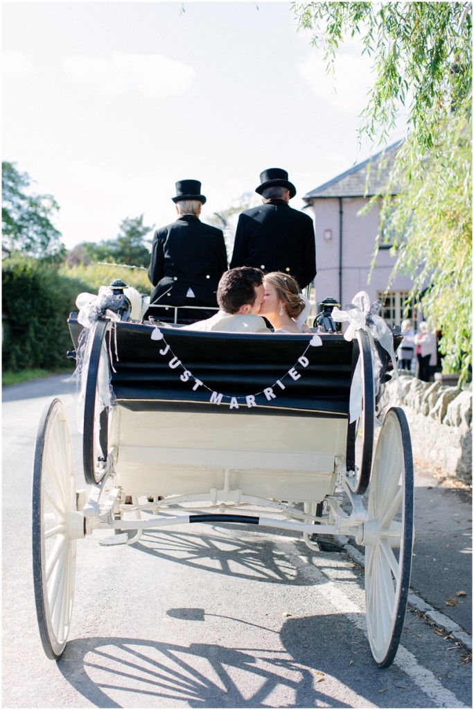 Horse-and-carriage-wedding
