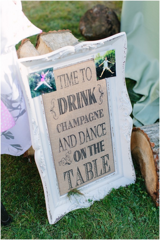Champagne-wedding-sign