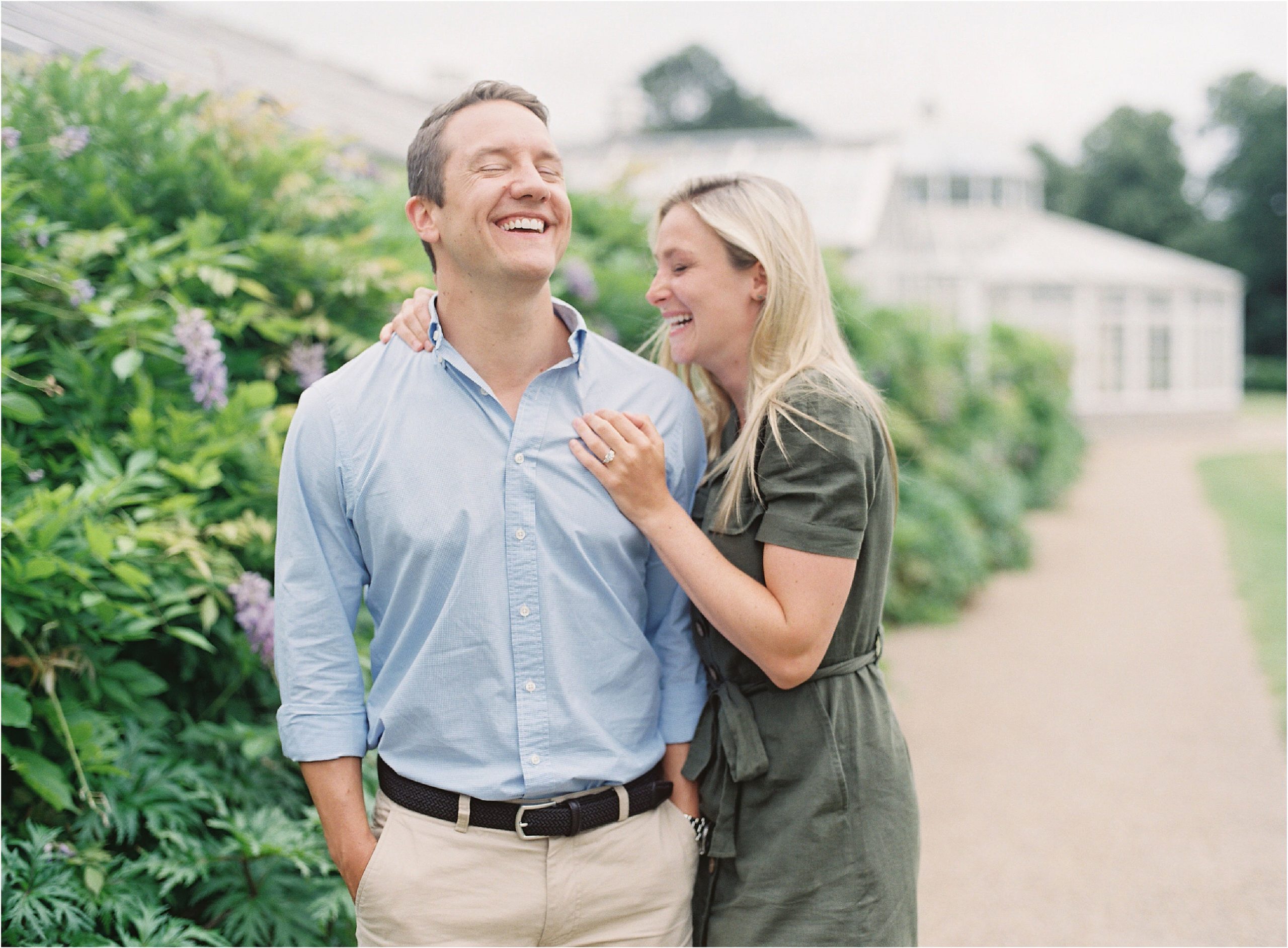 Couple laughing at Chiswick house