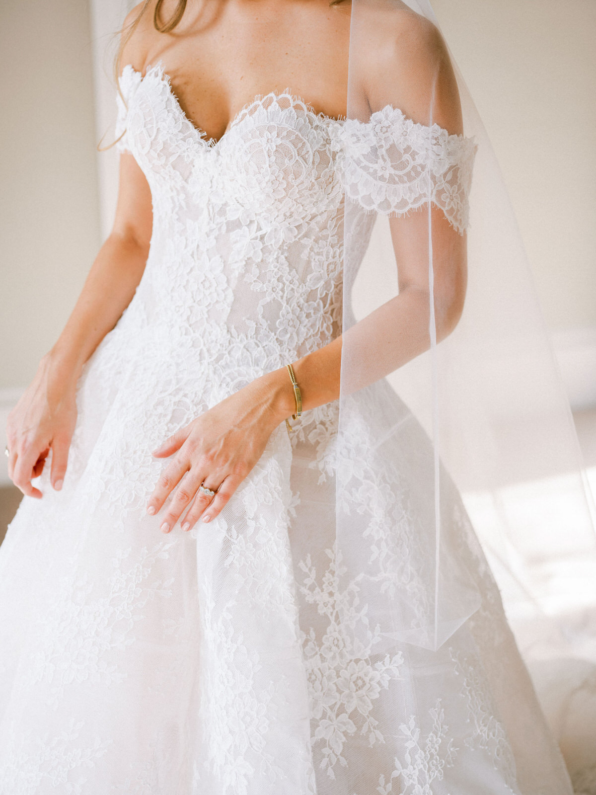 Monique Lhuillier wedding dress