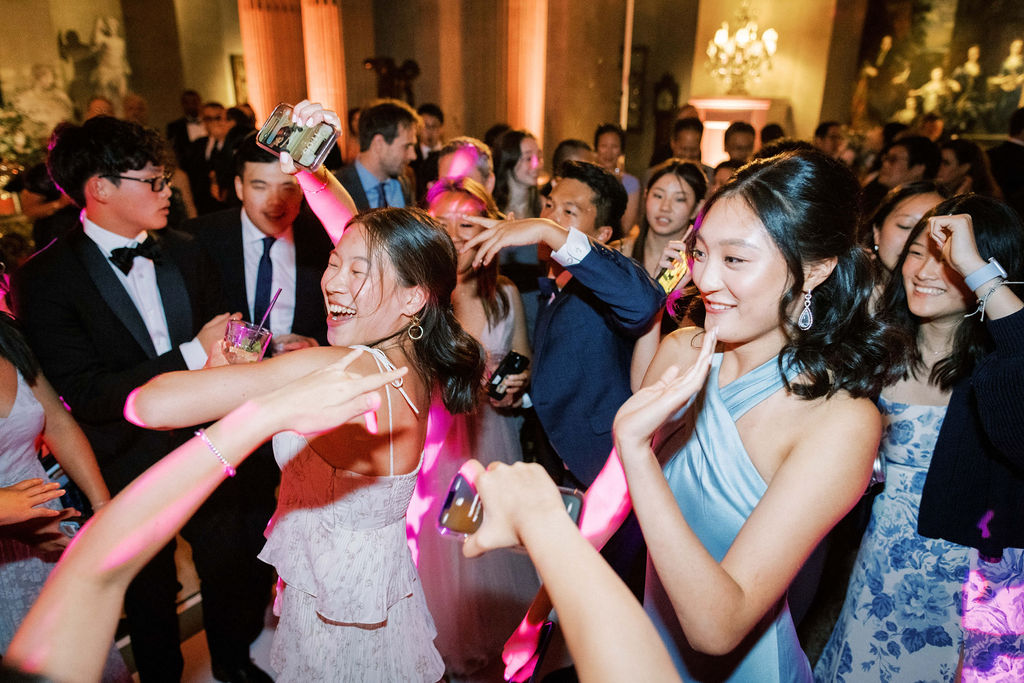 guests on dance floor at Blenheim Palace